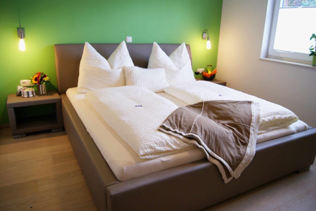 Taferne In Koestendorf - Ferienwohnung Monteurzimmer Neumarkt am Wallersee Eksteriør bilde